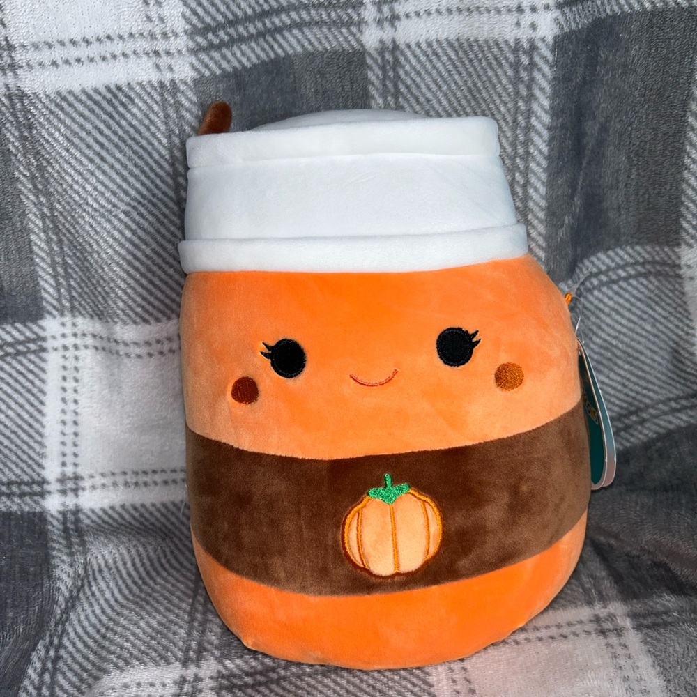 Paislynn squishmallow 7 inches